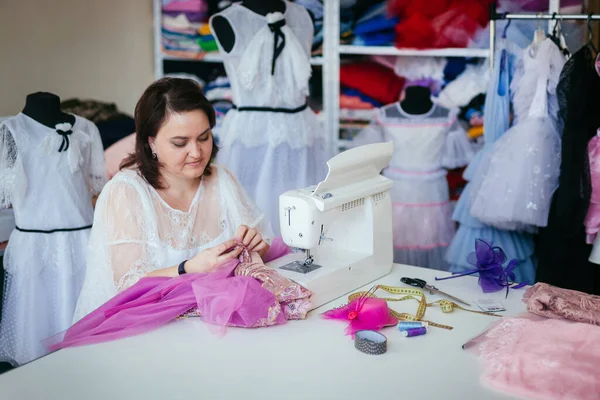 Seamstress Woman Sews Baby Dress — Stock Photo, Image