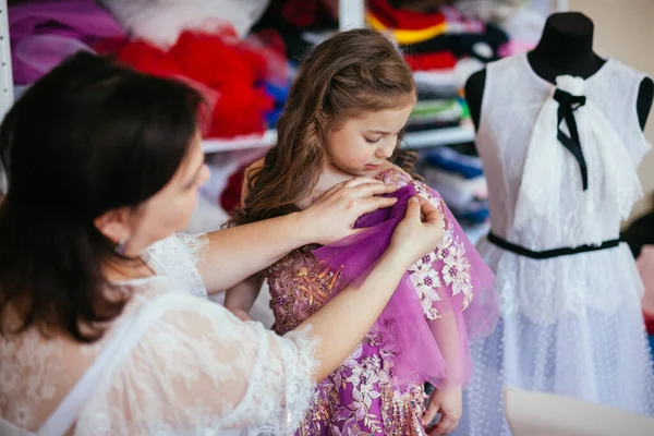 Seamstress Fashion Designer Takes New Order His Studio Makes Dress — Stock Photo, Image