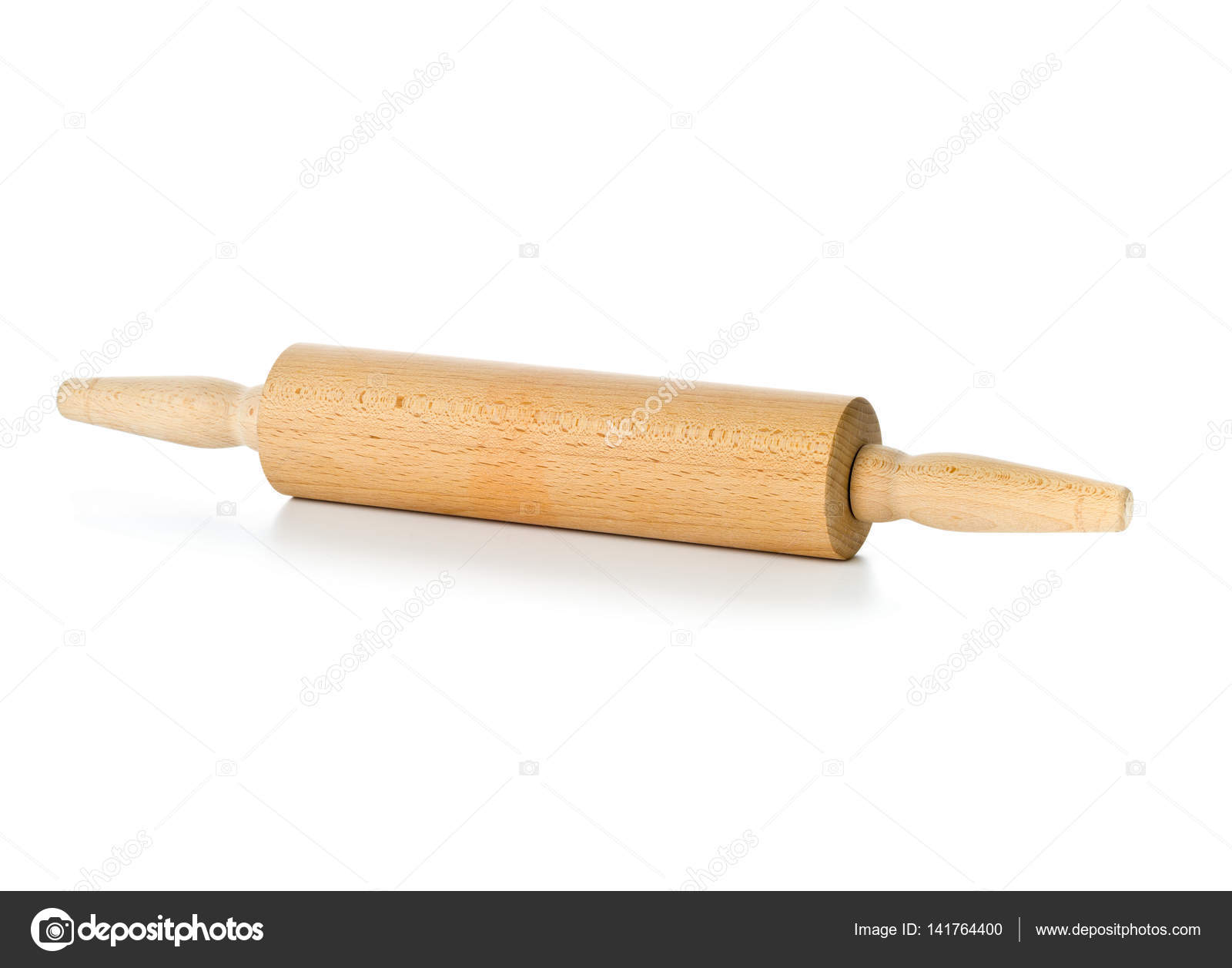 Utensile da cucina mattarello di legno sopra bianco — Foto Stock ... Utensile da cucina mattarello di legno sopra bianco — Foto Stock ...