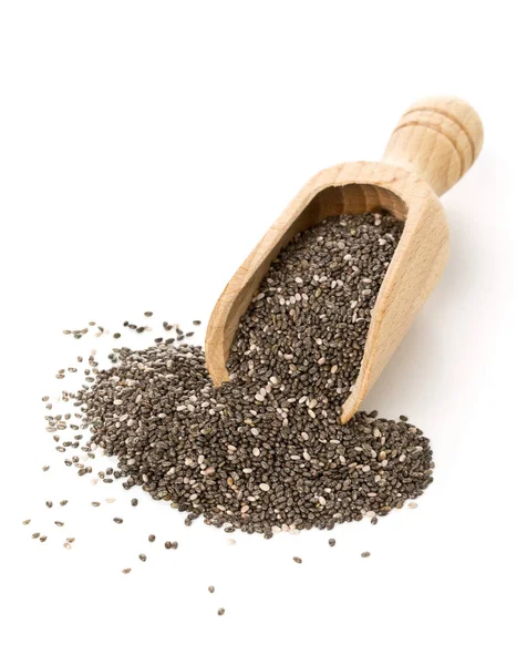 Hela torkade svart chai frön i trä scoop — Stockfoto