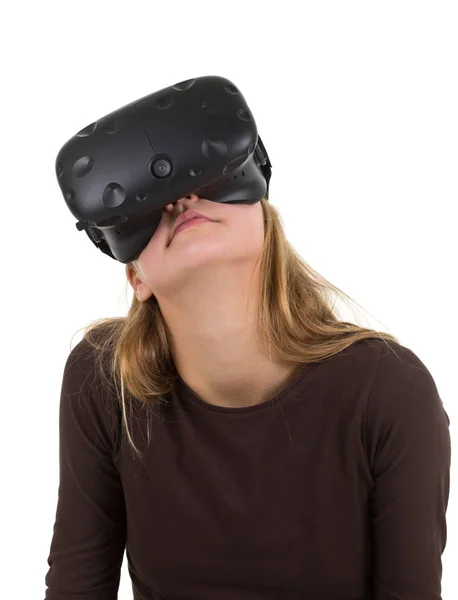 使用虚拟现实-虚拟现实耳机的金发女孩 — 图库照片