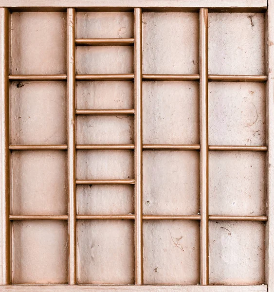 Puste drewniane brązowy malowane materiał siewny lub litery lub przedmioty kolekcjonerskie pudełko — Zdjęcie stockowe