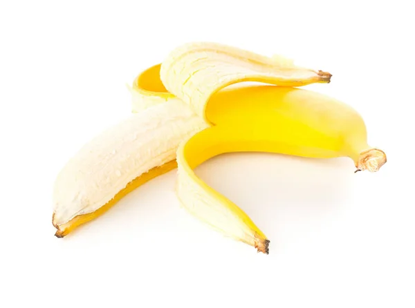Egységes sárga, friss, érett banán fél hámozott — Stock Fotó