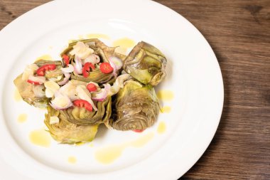 Bir tavada Roma enginar