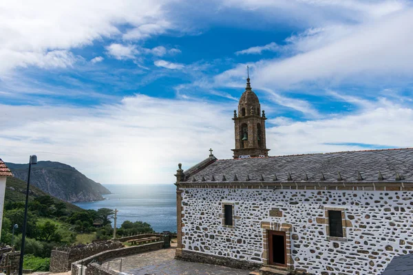 Tempio cattolico, chiesa sulla costa atlantica — Foto Stock