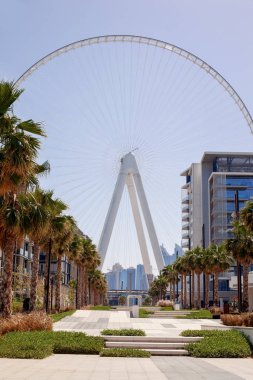 Dubai, Uae, Nisan 2019 Bluewater Adası ve Dubai Göz Dönme Dolabı manzarası.