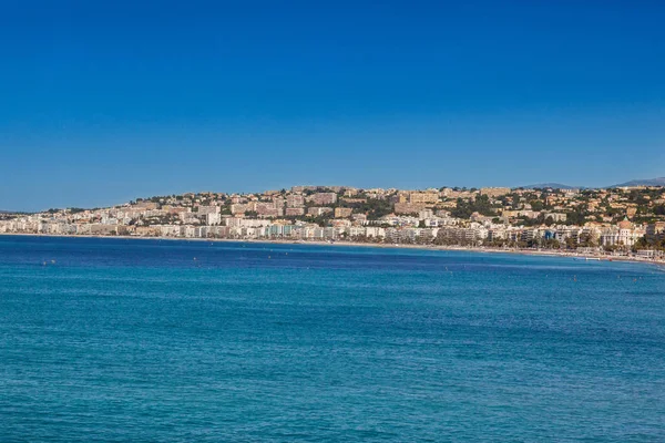 Panoramautsikt över staden och kusten i Nice, Frankrike — Stockfoto