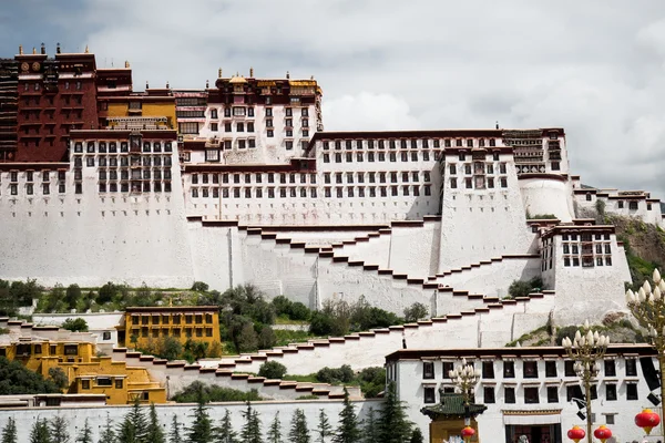 Pałac Potala. Dalajlama miejsce. Lhasie, w Tybecie — Zdjęcie stockowe