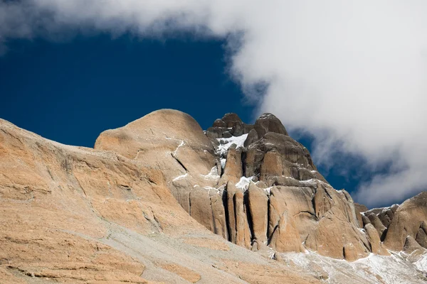 Himalaya mountain Tibet lucht en de wolken — Stockfoto