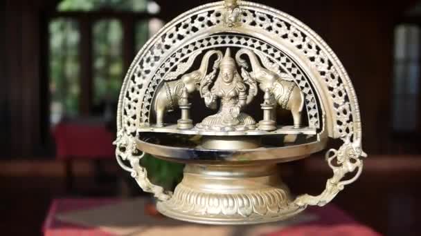 Mahavidya great wisdom Devi Kamalatmika Kamala Gold indian goddess and two elephant sculpture — Stock Video