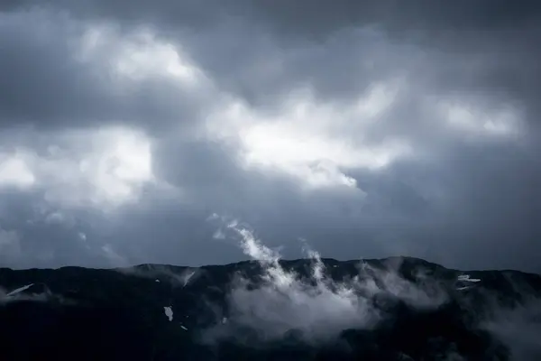 挪威-多云的天空 panaramic 视图 — 图库照片