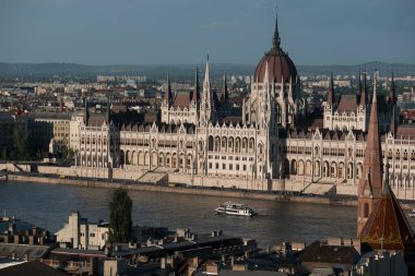 Tuna Nehri ve Parlemento Binası, Budapeşte, Macaristan
