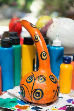 Antalya, Türkiye - 25 Haziran 2017: Oryantal Türk lambalar kabak el yapımı