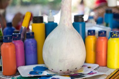 Antalya, Türkiye - 25 Haziran 2017: Oryantal Türk lambalar kabak el yapımı