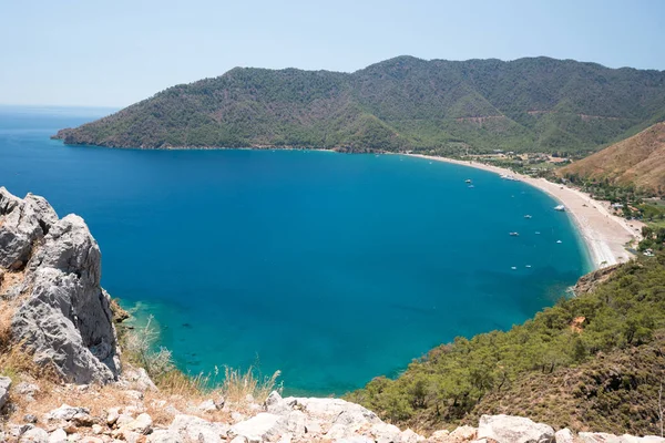 Parlak mavi deniz laguna arka plan Türkiye