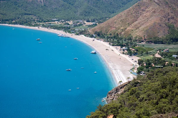 Parlak mavi deniz laguna arka plan Türkiye