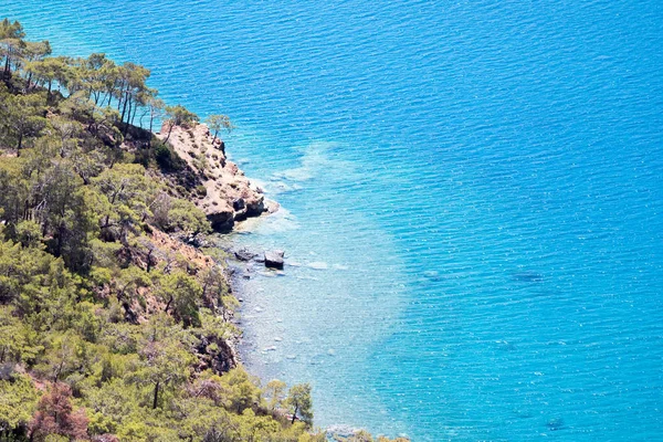 Élénk kék tenger laguna háttér Törökország — Stock Fotó