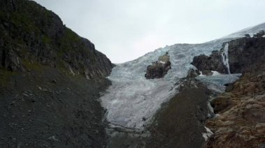 Mavi buz buzul açık. Buer buzul, Norveç dron görünümünden hava üzerinden