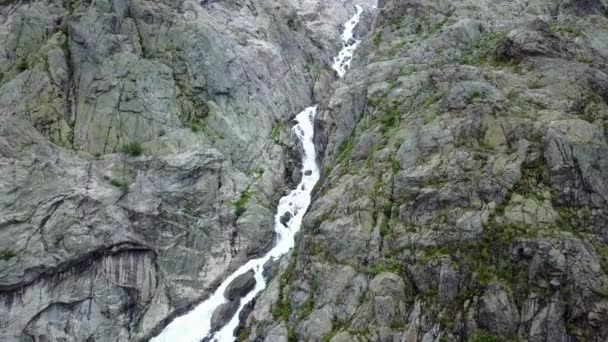 Geleira azul à frente. Geleira Buer, Noruega da vista aérea do drone — Vídeo de Stock