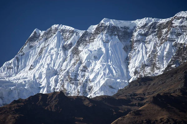 Annapurna tepe ve pass Himalaya dağlarında Annapurna bölge, Nepal — Stok fotoğraf