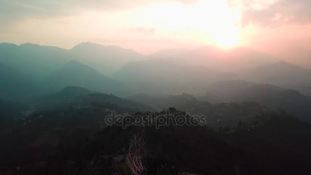 Naplemente a völgyben, a Himalája hegység, Nepál — Stock videók