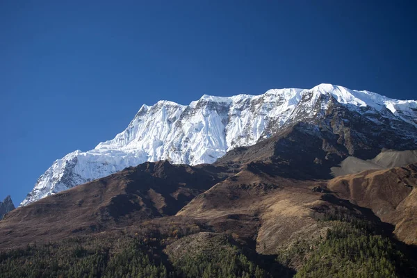 Annapurna piek in het bereik van de Himalaya, Annapurna-regio, Nepal — Stockfoto
