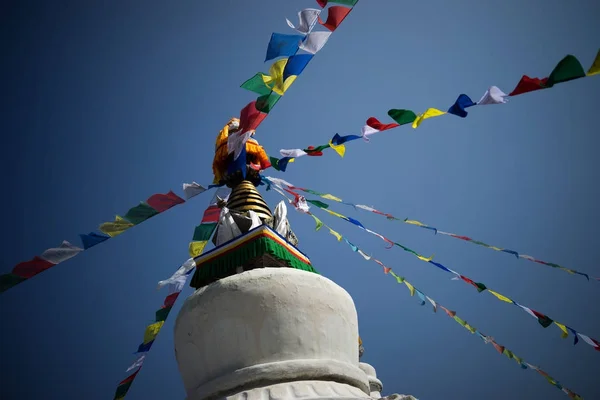 Stupa in het Himalaya-gebergte, Annapurna-regio, Nepal — Stockfoto