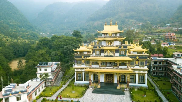 Mosteiro Tibetano, vale de Kathmandu, Nepal - 17 de outubro de 2017 — Fotografia de Stock