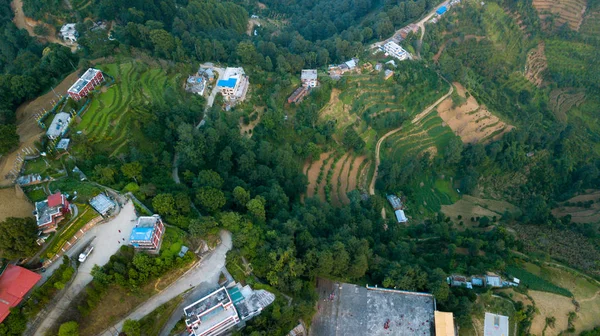 Sunrise Himalaya aralığı, Nepal'in yukarıda