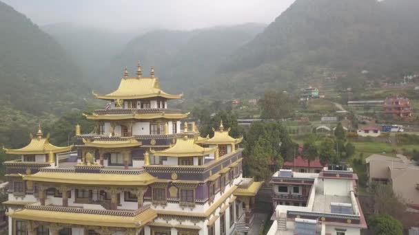 Boeddhistisch klooster, de vallei van Kathmandu, Nepal - 16 oktober 2017 — Stockvideo