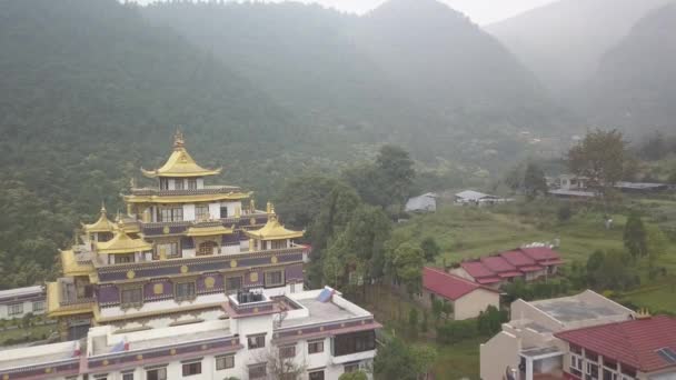 Buddhistiska kloster, Kathmandudalen, Nepal - 16 oktober 2017 — Stockvideo