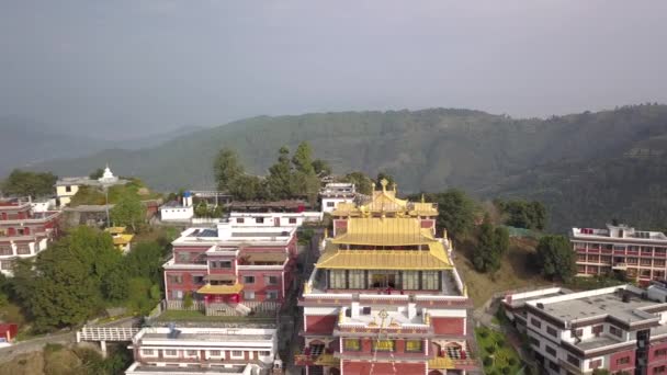 Tibet rahipleri manastır Vadisi Katmandu, Nepal - 17 Ekim 2017 yakınındaki — Stok video