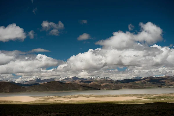 Řeka Brahmaputra údolí Himalájí Tibet — Stock fotografie
