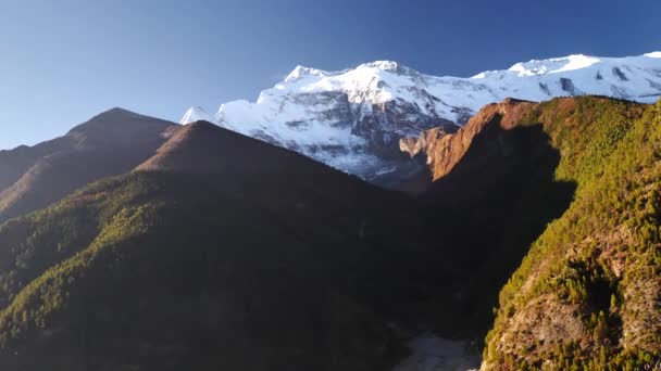 Annapurna Peak i bergskedjan Himalaya, Annapurna regionen, Nepal — Stockvideo