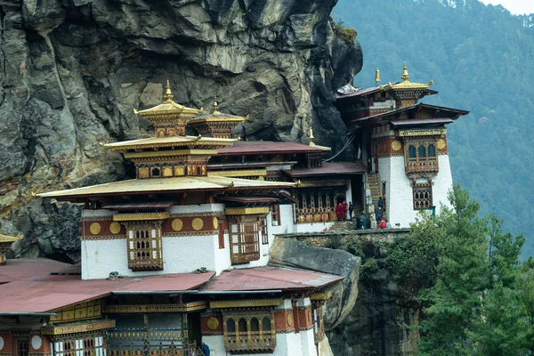 Klasztor Tiger Nest Bhutan o pięknym tle — Zdjęcie stockowe