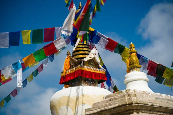 Stupa Namobuddha en las montañas del Himalaya, región de Annapurna, Nepal —  Fotos de Stock