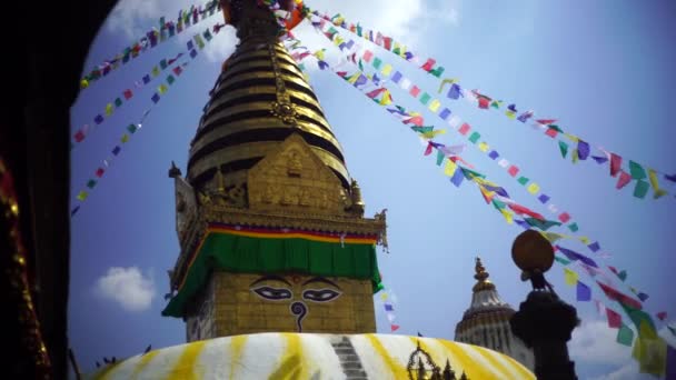 Swayambhunath stupa Eye Buddha in Kathmanu Nepal Video 4k — стокове відео