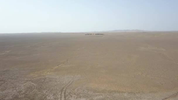 Панорамний Вид Пустелю Мараншук Балон Летить Пісках Дюнах — стокове відео