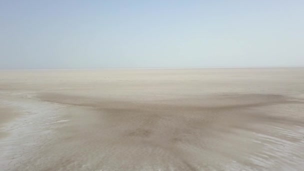 Panoramiczny Widok Pustynię Maranjob Dron Powoli Oddala Się Wyschniętego Jeziora — Wideo stockowe