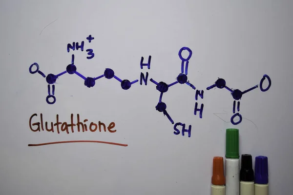 Glutatión. Importante en plantas y animales molécula escribir en la pizarra blanca. fórmula química estructural. Concepto educativo —  Fotos de Stock