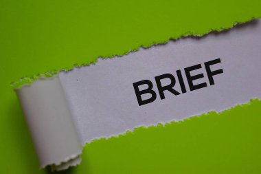 Yırtık kağıda yazılmış kısa metin