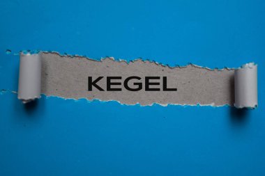Kegel Metni yırtık kağıda yazılmış. Tıbbi konsept