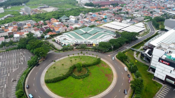 Flygutsikt. Aeon Mall Jakarta Garden City, Aeon är ett av de största köpcentrumen i östra Jakarta. — Stockfoto