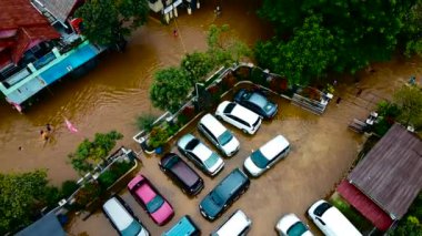 Sel baskınının havadan görüntüsü. Büyük doğal afetlerin ardından oluşan yıkım