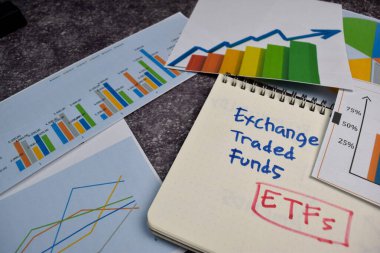 ETF 'ler Ofis Masası' nda izole edilmiş bir kitaba yazarlar. Borsa konsepti