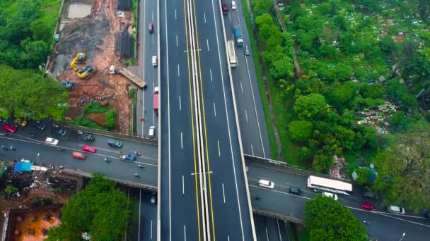 Bekasi Westjava Indonesia 2020 운행하는 교차점 도로를 무인으로 수있다 자동차들은 — 비디오