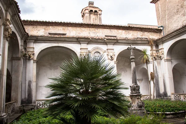 Padula, Salerno, Campania, İtalya - 21 Mayıs 2017: Manastır