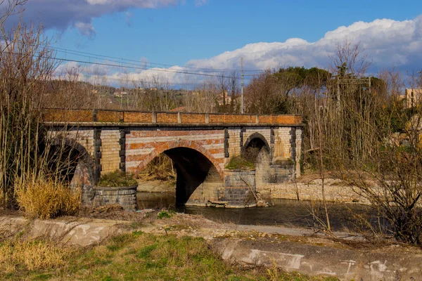 Ponte Leproso Μια Γέφυρα Στη Appia Στον Ποταμό Sabato Κάτω — Φωτογραφία Αρχείου