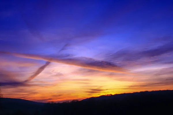 Beautiful Multicolored Sunset Cumulonimbus Very Colorful Stratus Dramatic Sky Sun — Stock Photo, Image