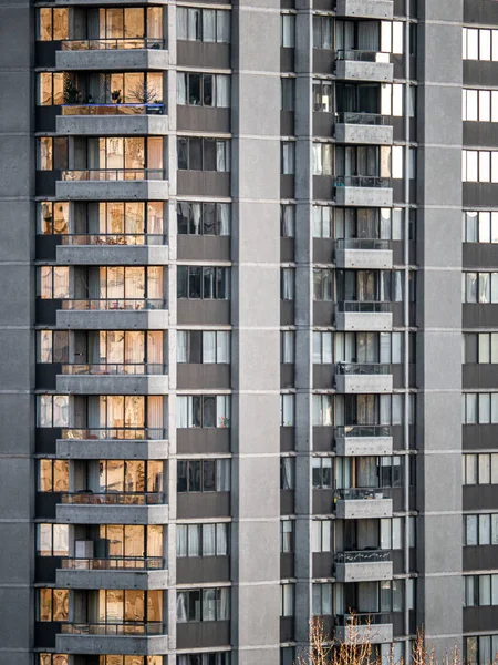 Fachada de torre residencial como textura de fundo — Fotografia de Stock